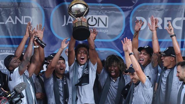 Independiente del Valle recorre Quito tras ganar la Sudamericana