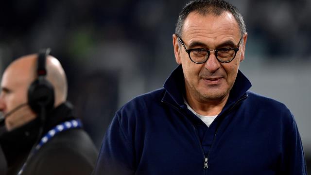 Sarri : "Si la Juve m'a changé ? Ma femme dit que je suis une tête de c**" Sarri : "Si la Juve m'a changé ? Ma femme dit que je suis une tête de c**"