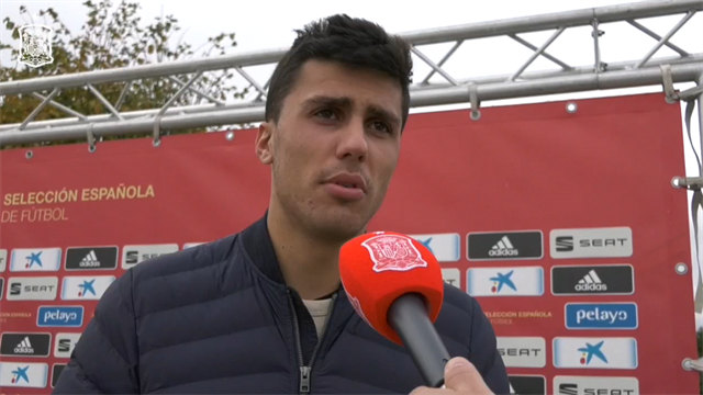Rodri: "Todos queremos jugar partidos de la Eurocopa en España" Rodri: "Todos queremos jugar partidos de la Eurocopa en España"