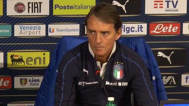Mancini su Florenzi: "Non gioca più nella Roma? Sarà riposato per l'Italia e per l'Europeo" Mancini su Florenzi: "Non gioca più nella Roma? Sarà riposato per l'Italia e per l'Europeo"