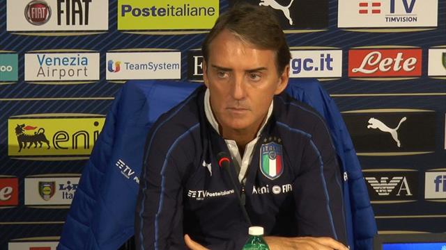 Mancini: "Sensi e Barella? Non so cosa sia successo con Conte, ma per la Nazionale sono importanti" Mancini: "Sensi e Barella? Non so cosa sia successo con Conte, ma per la Nazionale sono importanti"