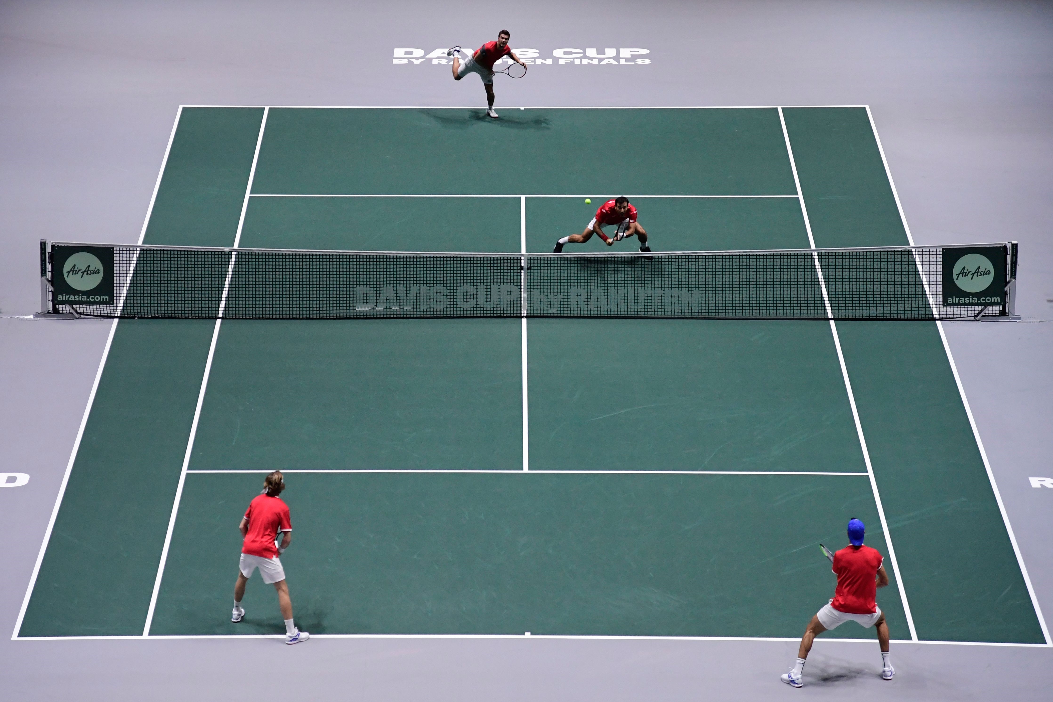 Ivan Dodig et Nkola Mektic contre Karen Khachanov et Andrey Rublev lors de Croatie - Russie en Coupe Davis 2019