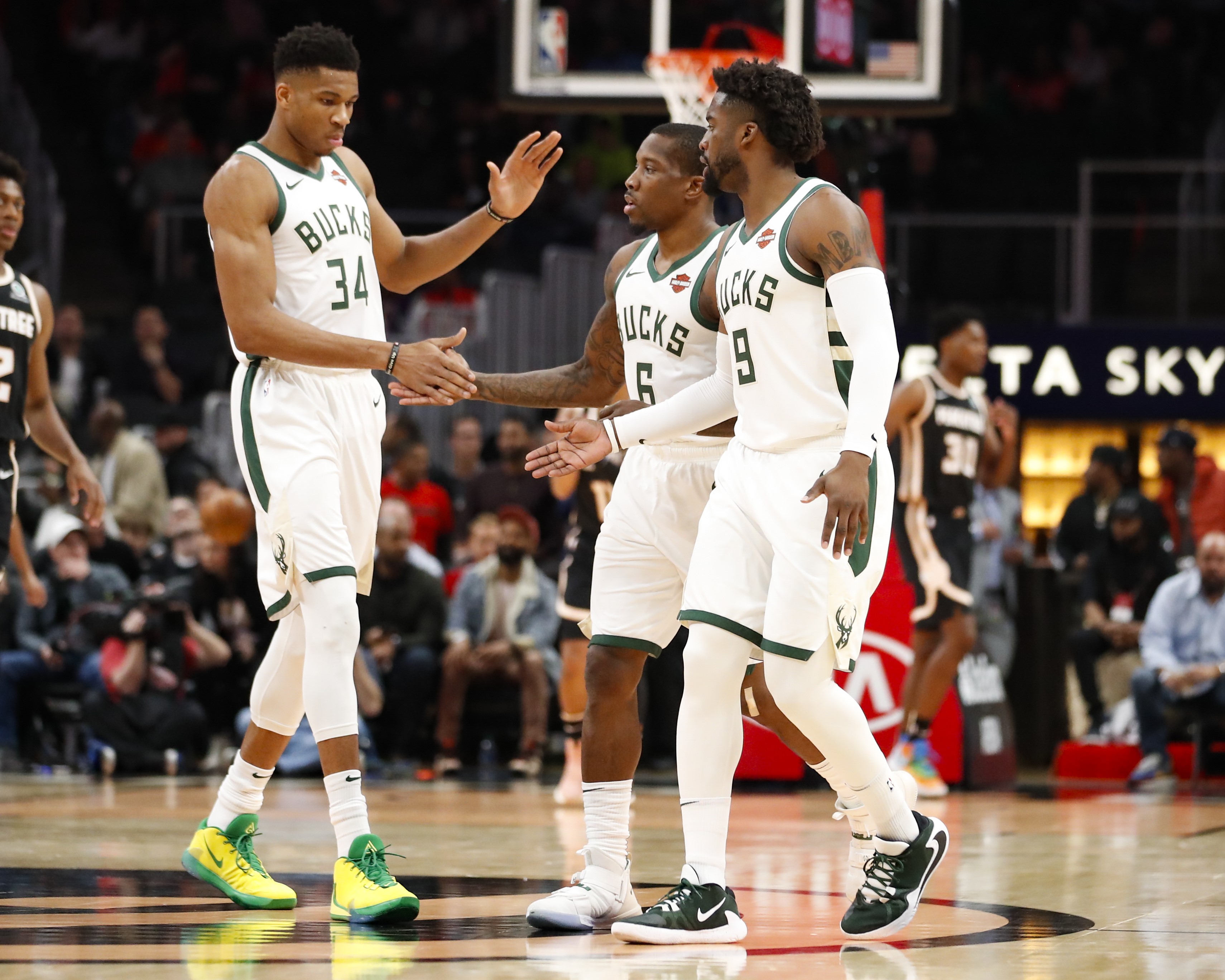 Giannis Antetokounmpo, Eric Bledsoe ve Wesley Matthews