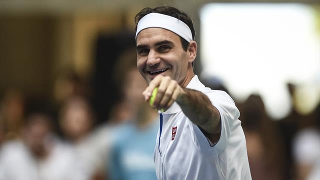 Alles roger? Federer post für Fan während Match gegen Zverev
