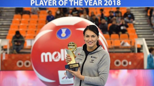 Cristina Neagu a primit premiul pentru cea mai bună handbalistă a anului 2018 din partea IHF