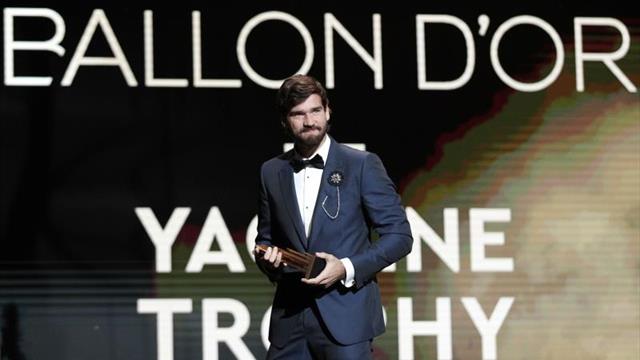 Alisson (Liverpool) gana el primer trofeo Yashin al mejor portero