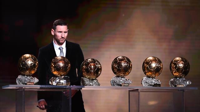 Lionel Messi vince il Pallone d'Oro per la sesta volta: è il più titolato di sempre