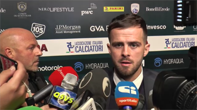 Pjanic: "Preoccupati per il secondo posto? Manca ancora metà campionato" Pjanic: "Preoccupati per il secondo posto? Manca ancora metà campionato"