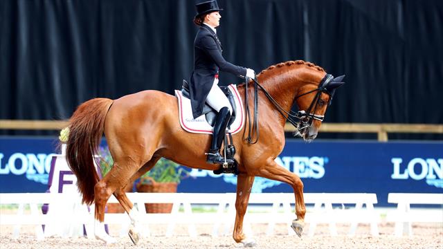 Cathrine Dufour y Atterupgaards Cassidy en lo más alto del Saab Top Ten de doma en Estocolmo