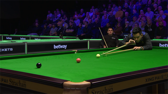 UK Championship highlights – O’Sullivan downs fluky Saengkham UK Championship highlights – O’Sullivan downs fluky Saengkham