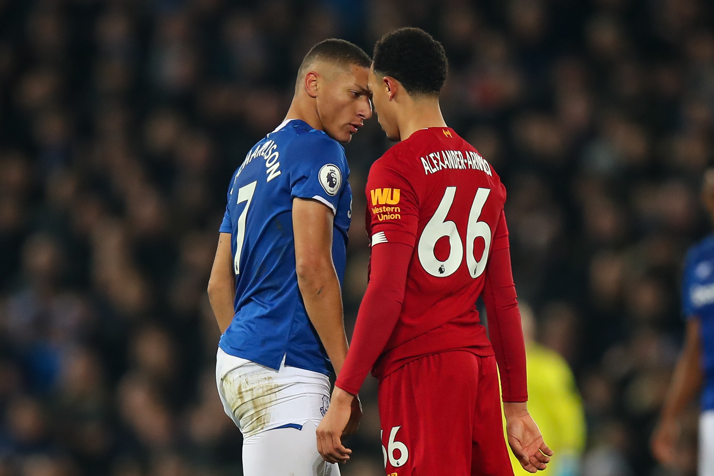 Spiritele au fost mereu încinse în partidele dintre Liverpool-Everton 