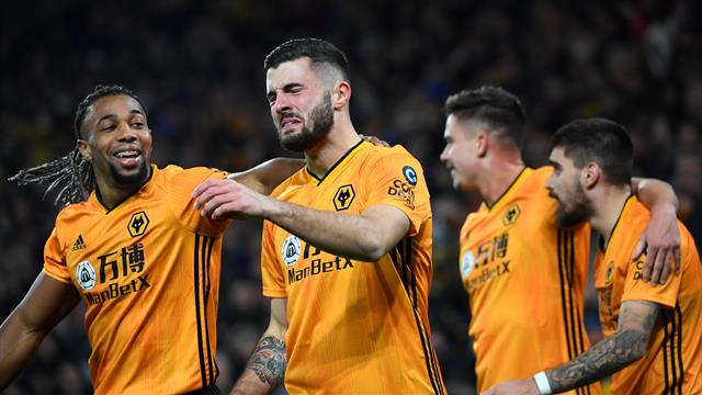 Cutrone on target as Wolves beat West Ham 2-0