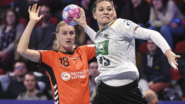 Handballerinnen jubeln: Mit 3:1 Punkten in die Hauptrunde