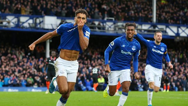 Calwert-Lewin înscrie al treilea gol al lui Everton cu Chelsea Calwert-Lewin înscrie al treilea gol al lui Everton cu Chelsea