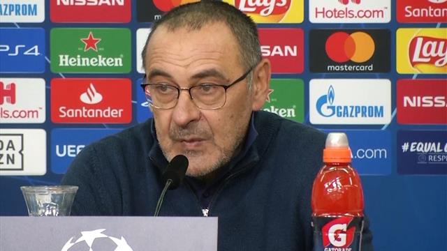 Sarri: "Manchester City favorito per la Champions. Mourinho? È una persona di livello straordinario" Sarri: "Manchester City favorito per la Champions. Mourinho? È una persona di livello straordinario"