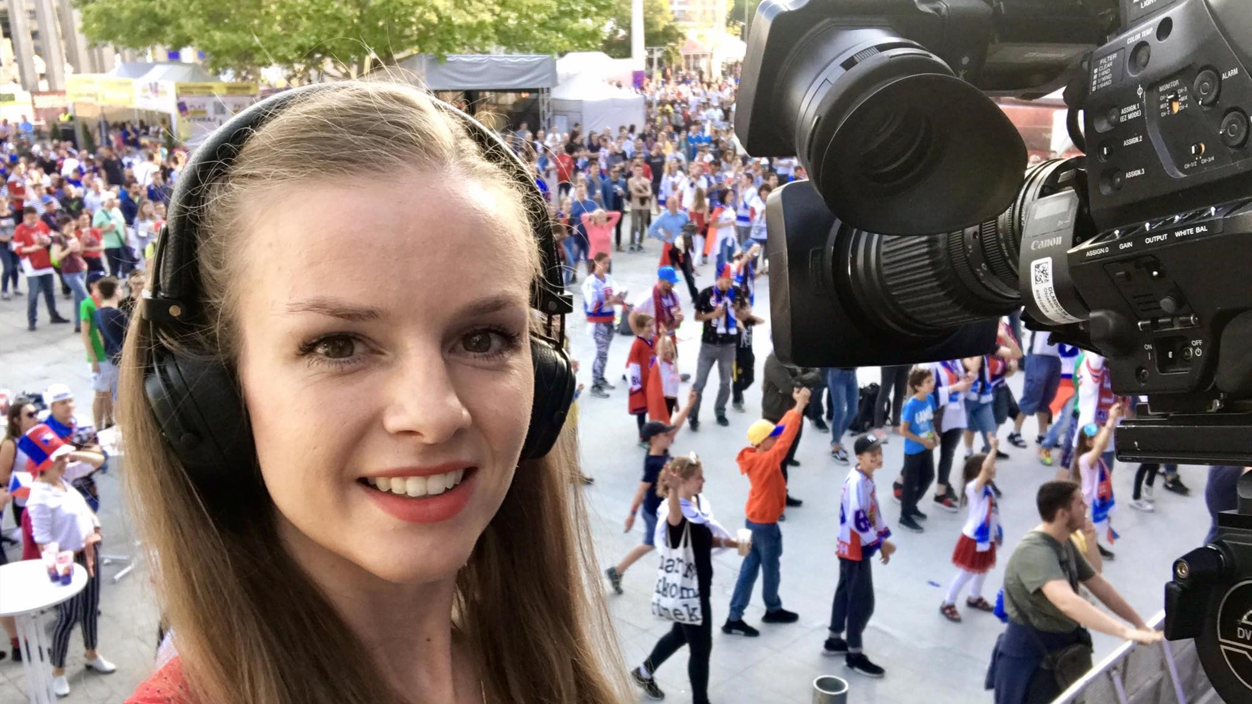 юлия латынина. рут баса журналистка фото. современная российская журналистка. мишель мюнтеферинг. спутник маша крузе.