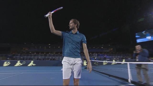 Fognini si arrende a Medvedev nella finale del Diriyah Tennis Cup: gli highlights in 160 secondi Fognini si arrende a Medvedev nella finale del Diriyah Tennis Cup: gli highlights in 160 secondi