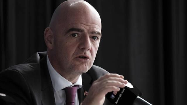 Infantino: "Debemos debatir que el mundial femenino se juegue cada dos años"