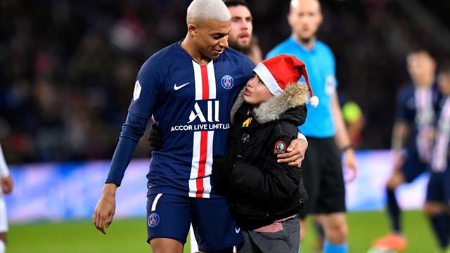 Faza serii în Europa! Mbappe i-a oferit unui copil un cadou superb de Crăciun, în mijlocul meciului