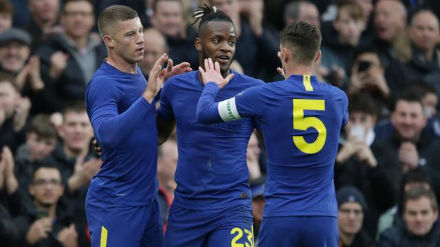Chelsea avance d'un tour sans trembler, Tottenham devra rejouer