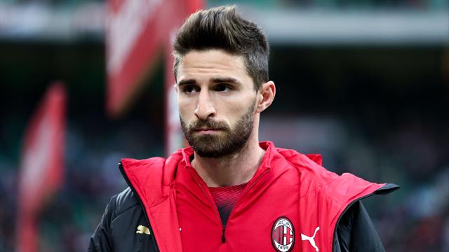Fabio Borini lascia il Milan: ufficiale l'approdo al Verona a titolo definitivo
