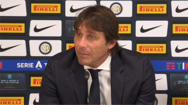 Conte si sfoga: "Sanchez fuori? Sappiate che non sono demente o deficiente" Conte si sfoga: "Sanchez fuori? Sappiate che non sono demente o deficiente"