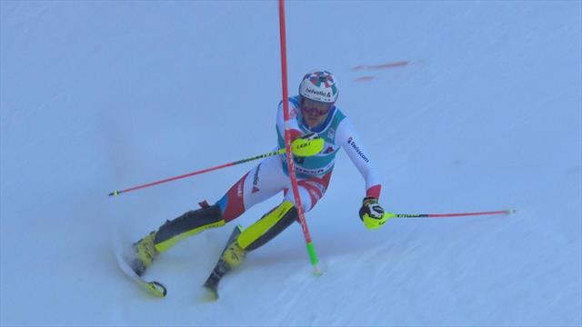 Adelboden | Daniel Yule wint ondanks foutje slalom Adelboden | Daniel Yule wint ondanks foutje slalom