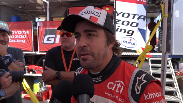 Alonso saca su lado más ambicioso: "Es muy bonito luchar por una victoria de etapa, queremos más" Alonso saca su lado más ambicioso: "Es muy bonito luchar por una victoria de etapa, queremos más"