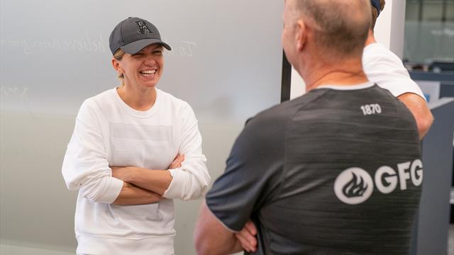 Simona Halep le-a ţinut un discurs jucătorilor echipei Port Adelaide Football Club