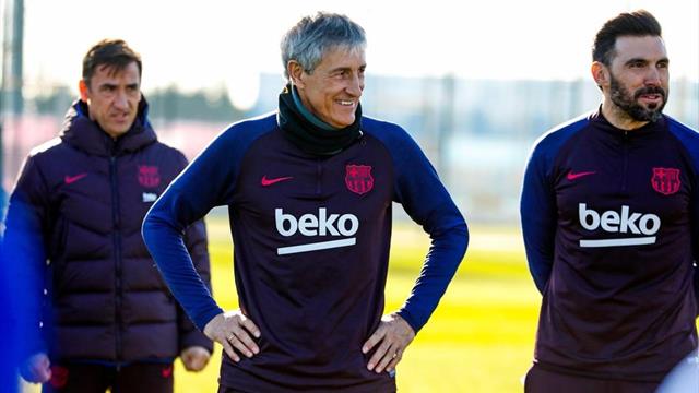 Quique Setién dirige su primer entrenamiento como entrenador del Barcelona Quique Setién dirige su primer entrenamiento como entrenador del Barcelona