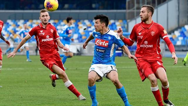 Chucky Lozano regresa al once y el Nápoles se mete en los cuartos de Copa
