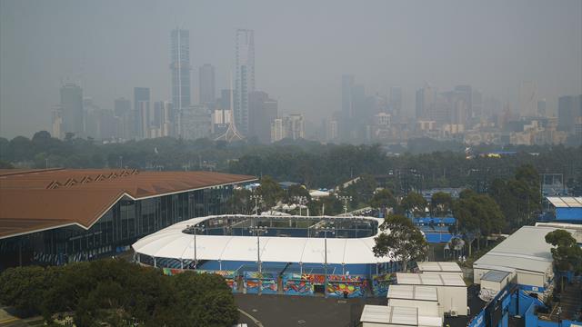 Bushfire smoke continues to disrupt Australian Open qualifying