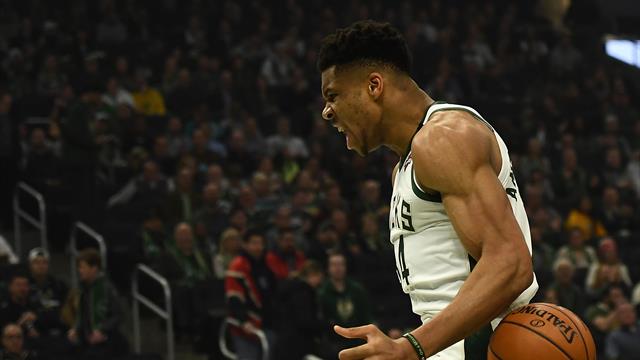 I risultati della notte: Utah infila la decima, vincono Milwaukee e Clippers