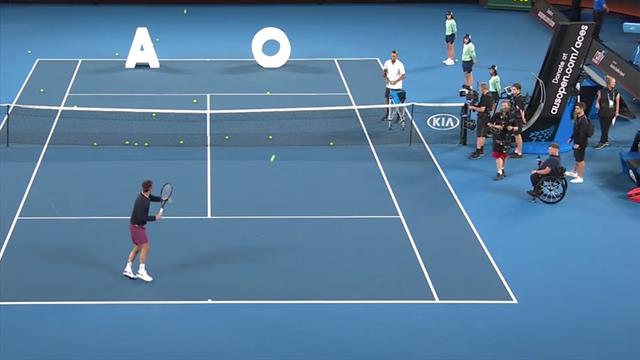Federer contra Kyrgios: Spaßiges Zielschießen bei Rally for Relief Federer contra Kyrgios: Spaßiges Zielschießen bei Rally for Relief