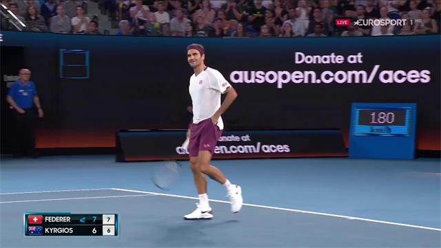 Il match point di Federer all’AO Rally For Relief, applausi per lui e per Kyrgios Il match point di Federer all’AO Rally For Relief, applausi per lui e per Kyrgios