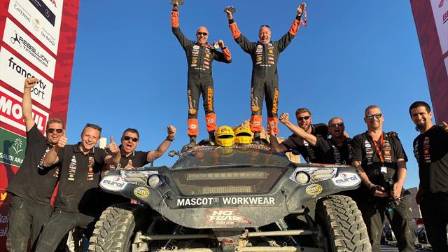 Le pilote WTCR Tom Coronel et son frère Tim signent leur meilleur résultat sur le Dakar