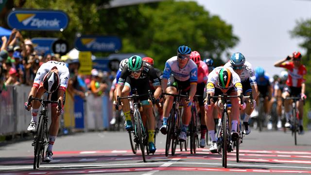 Sam Bennett powers to Tour Down Under Stage 1 win Sam Bennett powers to Tour Down Under Stage 1 win
