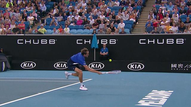 'No way!' - How did Medvedev win this point?! 'No way!' - How did Medvedev win this point?!