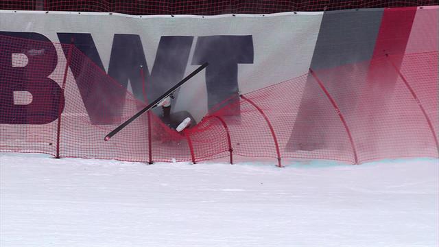 Heart in mouth moment as Ryan Cochran-Siegle suffers big crash at Kitzbuhel Heart in mouth moment as Ryan Cochran-Siegle suffers big crash at Kitzbuhel