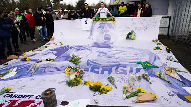 Moment de reculegere în memoria lui Emiliano Sala. Fanii lui Nantes au afișat o coregrafie superbă