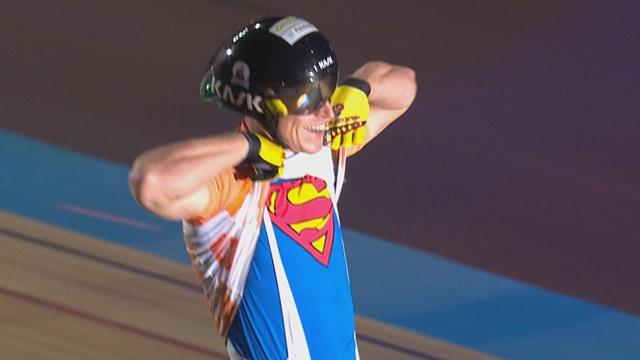 "Superman" lässt Berlins Velodrom ausflippen "Superman" lässt Berlins Velodrom ausflippen