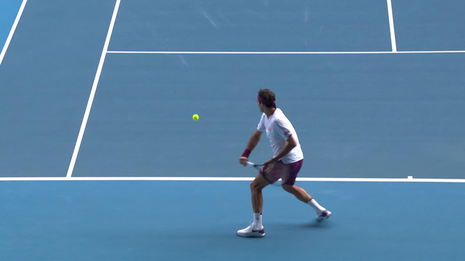 VIDEO - Federer è ancora vivo! Roger si salva nel quarto ...