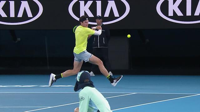 ‘He nearly sliced that ball in half’ – Raonic produces masterful shot against Djokovic ‘He nearly sliced that ball in half’ – Raonic produces masterful shot against Djokovic