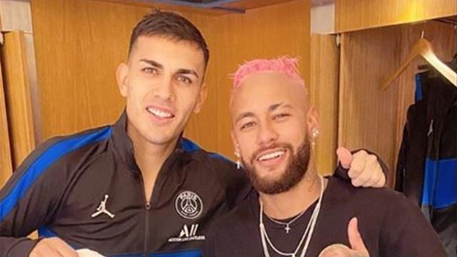 "Un bisou pour notre ami" : la dédicace taquine de Neymar et Paredes à Delort