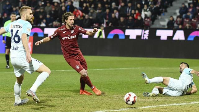 CFR, victorie mare în faţa FCSB-ului! Roş-albaştrii au jucat din minutul 77 în 10 jucători