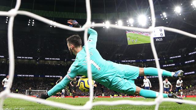 Lloris est devenu "Mister penalties" : "Quand il part, il ne part pas au hasard"