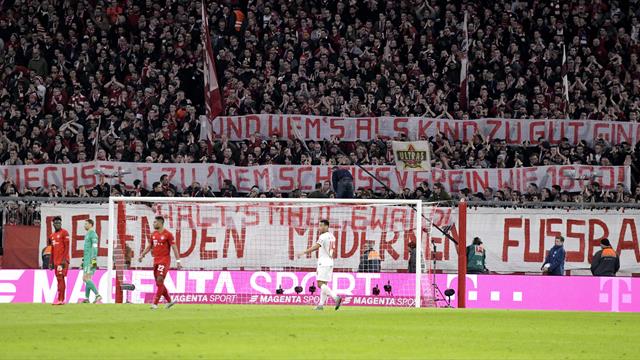 "Halt's Maul, Ewald": Bayern-Fans kontern Lienen