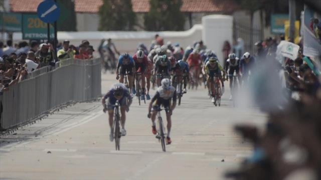 Tour de Langkawi: sesta tappa a Nakane. Primo podio per Battistella (3°), Celano sempre leader Tour de Langkawi: sesta tappa a Nakane. Primo podio per Battistella (3°), Celano sempre leader