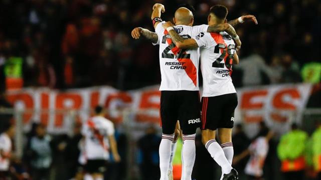 El líder River recibe a Banfield a cuatro jornadas del final y con Boca al acecho