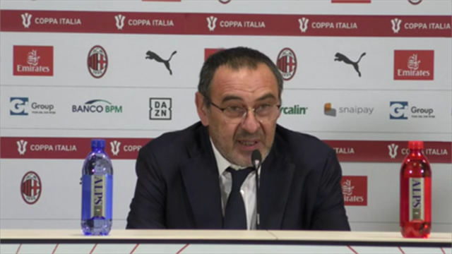 Sarri: "Il rigore su Ronaldo è clamoroso. E prima ce n'era un altro su Cuadrado" Sarri: "Il rigore su Ronaldo è clamoroso. E prima ce n'era un altro su Cuadrado"